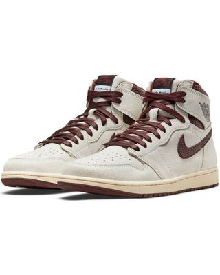 DO7097-100-PHCFH001 AIR JORDAN 1 RETRO HIGH OG SAIL A Ma Maniére