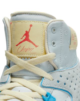 DN3802-001-PHSYD003-2000 AIR JORDAN 2 RETRO UNION GREY FOG