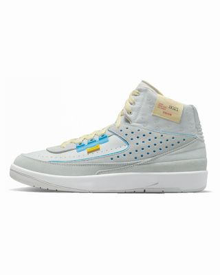DN3802-001 AIR JORDAN 2 RETRO UNION GREY FOG