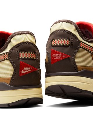 NIKE AIR MAX 1 CACTUS JACK BAROQUE BROWN