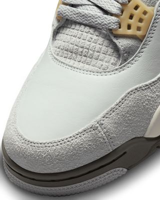 AIR JORDAN 4 RETRO SE PHOTON DUST