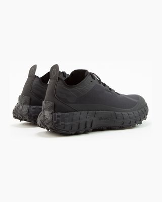 NORDA RUN THE 001 STEALTH BLACK