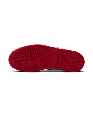AURORA_FN0432-100_PHSUH000-2000 AIR JORDAN 1 RETRO LOW OG SP TROPHY ROOM AWAY