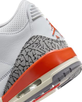 AURORA_CK9246-121_PHSYD002-2000 WMNS AIR JORDAN 3 RETRO GEORGIA PEACH