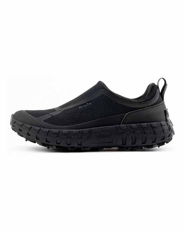 003PIBLK NORDA RUN THE 003 PITCH BLACK