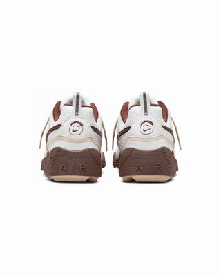 NIKE ZOOM FIELD JAXX TRAVIS SCOTT