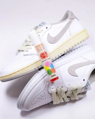 FOXTROT UNIFORM SNEAKER STAINER SAIL