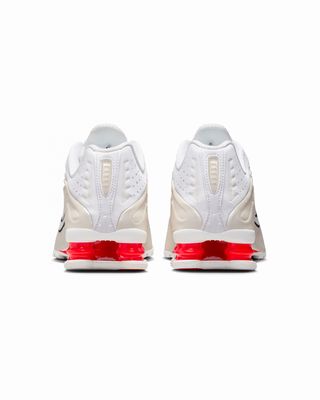 W NIKE SHOX R4 PICANTE RED