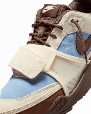 NIKE ZOOM FIELD JAXX LECHE BLUE