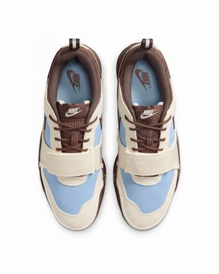 NIKE ZOOM FIELD JAXX LECHE BLUE