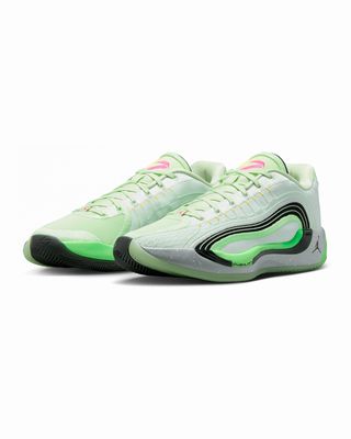 JORDAN LUKA 4 SPACE NAVIGATOR