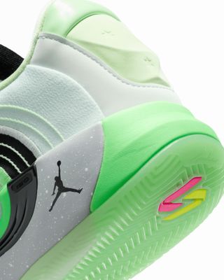 JORDAN LUKA 4 SPACE NAVIGATOR