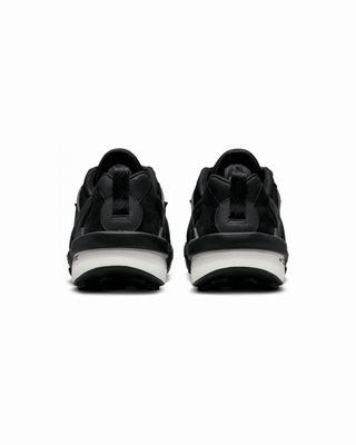 NIKE ZEGAMADOME SP SACAI BLACK