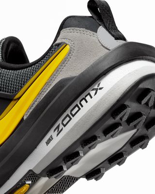 NIKE ZEGAMADOME SP SACAI MATTE SILVER