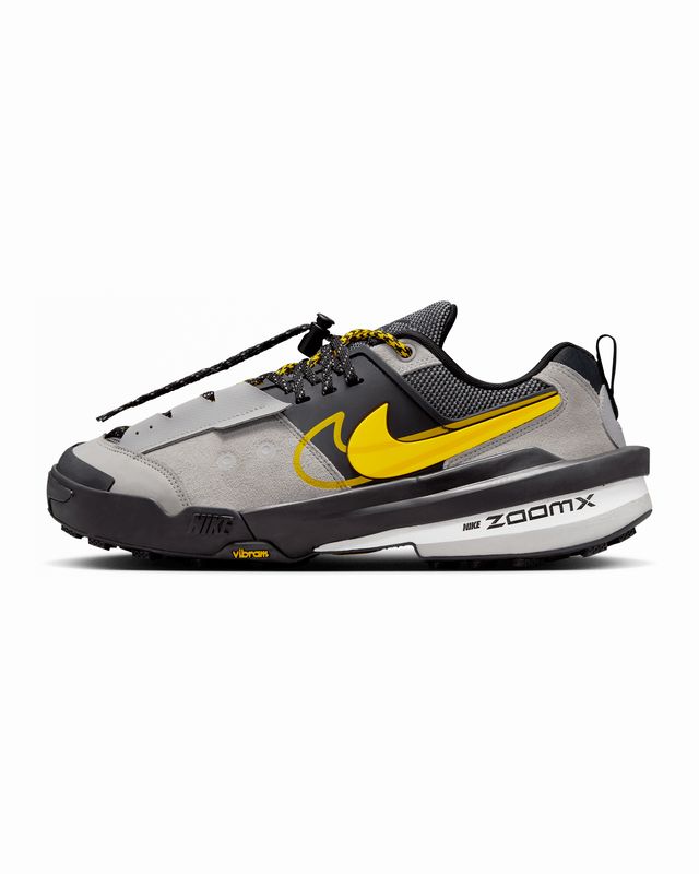 NIKE ZEGAMADOME SP SACAI MATTE SILVER