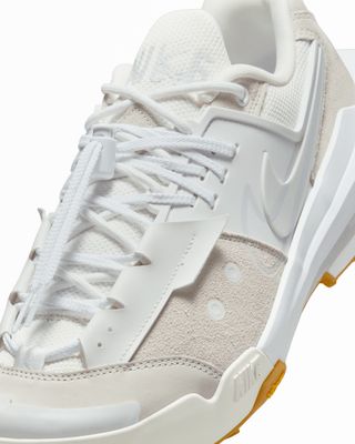 NIKE ZEGAMADOME SP SACAI SUMMIT WHITE