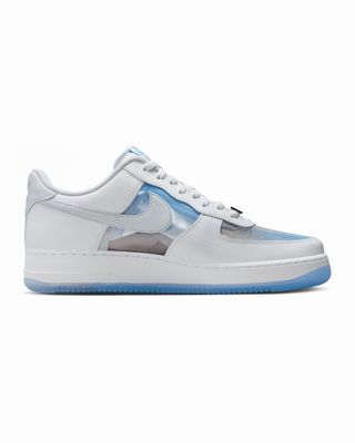 NIKE AIR FORCE 1 RETRO QS UNIVERSITY BLUE
