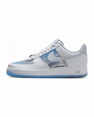 NIKE AIR FORCE 1 RETRO QS UNIVERSITY BLUE