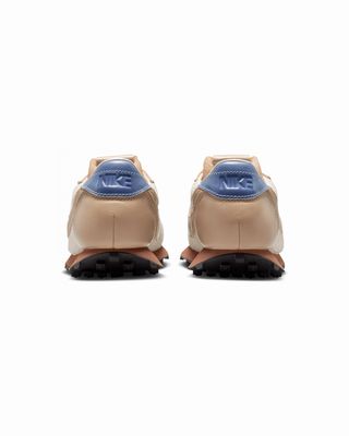 WMNS NIK LD-1000 SANDRIFT