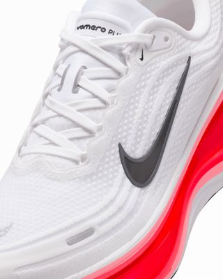 NIKE VOMERO PLUS WHITE