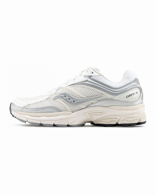S70832-6 SAUCONY PROGRID OMNI 9 WHITE SILVER