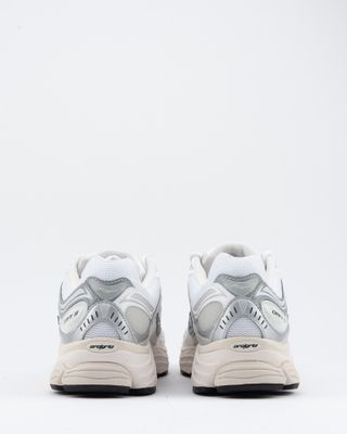 S70832-62 SAUCONY PROGRID OMNI 9 WHITE SILVER