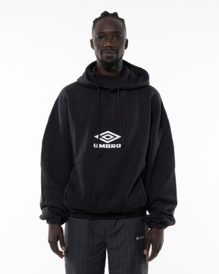 UMBRO OG LOGO MASK HOODIE WASHED BLACK