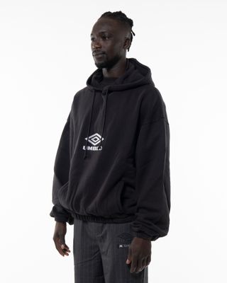 UMBRO OG LOGO MASK HOODIE WASHED BLACK