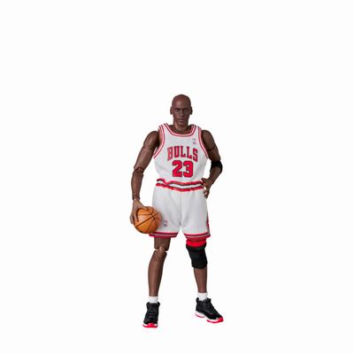 MAFEX MICHAEL JORDAN CHICAGO BULLS HOME