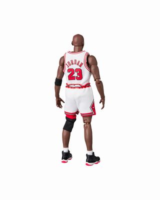MED2431-mjr MAFEX MICHAEL JORDAN CHICAGO BULLS HOME