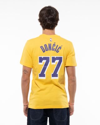 NIKE NBA DONCIC LAKERS SS TEE AMARILLO