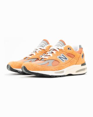 NEW BALANCE MADE IN UK 991v2 GOLD EARTH