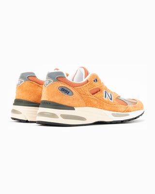 NEW BALANCE MADE IN UK 991v2 GOLD EARTH