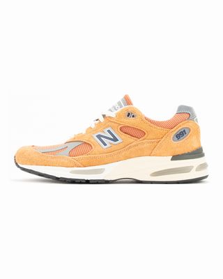 NEW BALANCE MADE IN UK 991v2 GOLD EARTH