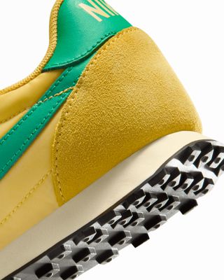 IM8658-700-dr NIKE WAFFLE RACER TOPAZ GOLD
