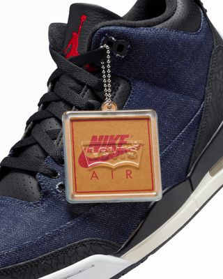 AIR JORDAN 3 LEVI'S® INDIGO AND GYM RED