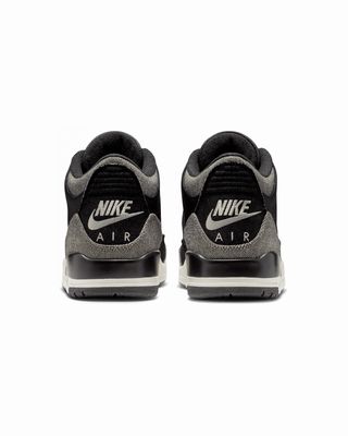 IR0914-400-r AIR JORDAN 3 LEVI'S® BLACK AND WHITE