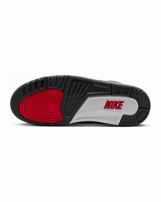 IR0914-400-s AIR JORDAN 3 LEVI'S® BLACK AND WHITE
