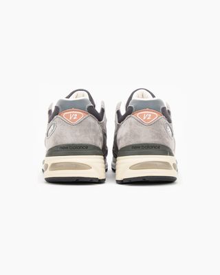 U991GC2-5 NEW BALANCE MADE IN UK 991v2 CORK