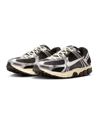 IM3486-003-34 NIKE ZOOM VOMERO 5 BLACK METALLIC SILVER