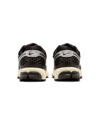 IM3486-003-r NIKE ZOOM VOMERO 5 BLACK METALLIC SILVER