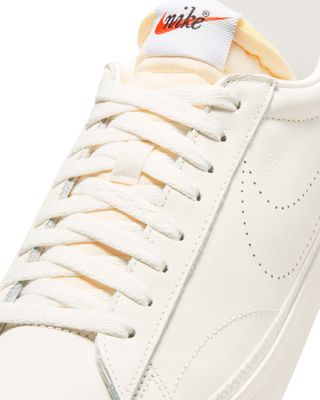 NIKE TENNIS CLASSIC AC SAIL
