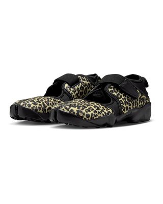 IR5696-010-34 WMNS NIKE AIR RIFT LEOPARD