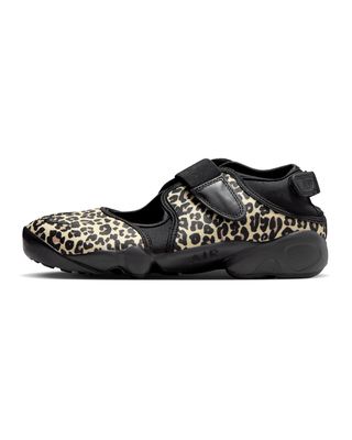 IR5696-010 WMNS NIKE AIR RIFT LEOPARD