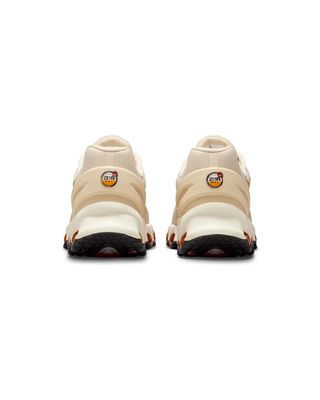 FQ7860-204-r NIKE AIR MAX DN8 LIGHT KHAKI