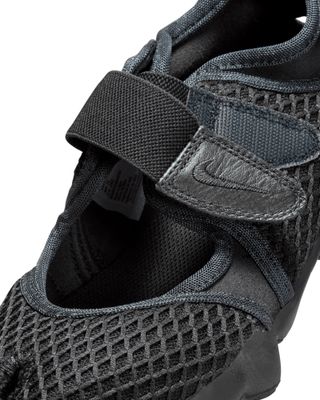 HM8288-001-df WMNS NIKE AIR RIFT OFF NOIR