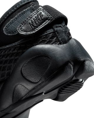 HM8288-001-dr WMNS NIKE AIR RIFT OFF NOIR