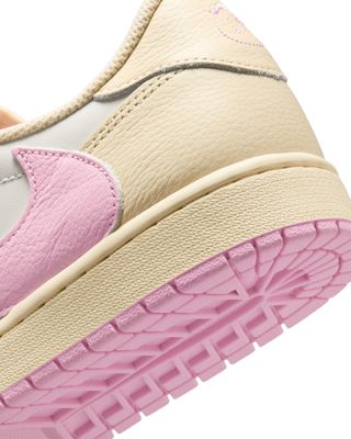 AIR JORDAN 1 LOW OG SP TS SHY PINK