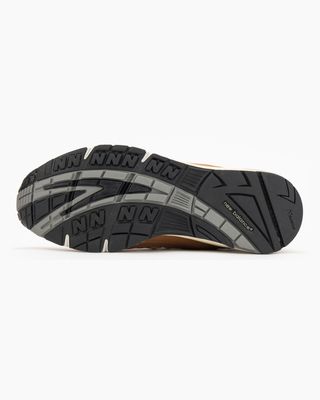 NEW BALANCE MADE IN UK 991v1 CHIPMUNK