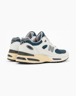NEW BALANCE MADE IN UK 991v2 BALSAM